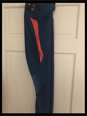 Under Armour Rock High Rise Ankle Leg Women’s Large. $60 Retail New!
